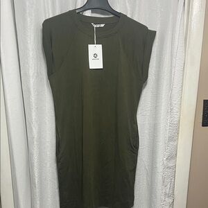Wenrine Sleeveless Olive Green Dress